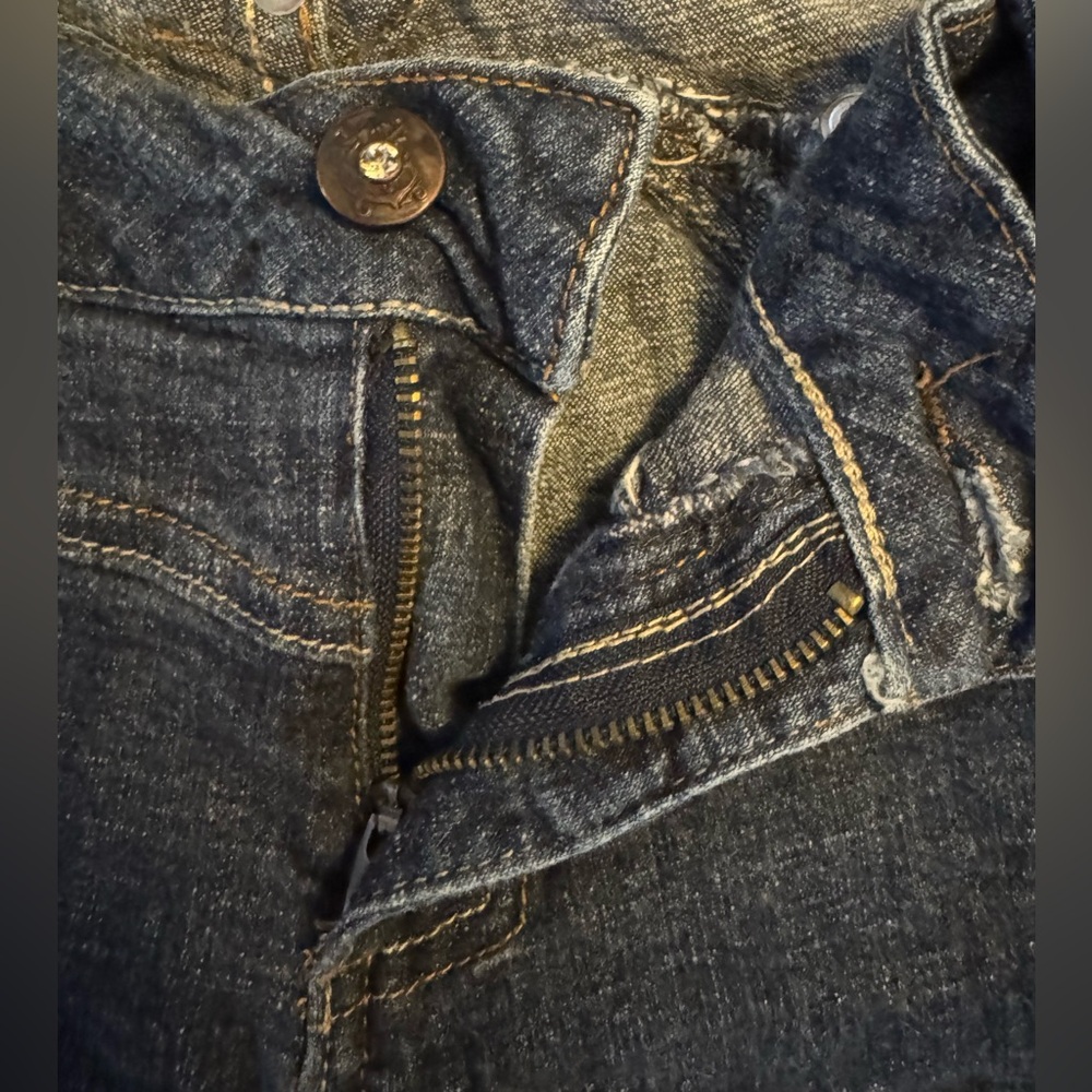 C’est-Toi Premium Y2K Denim Blue Cropped Jeans w/ Stretch & Rhinestone Buttons - Picture 4 of 14